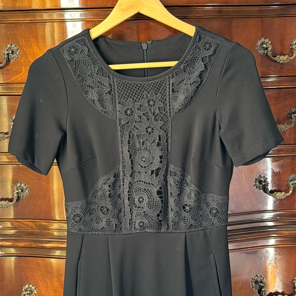 Elegant Warehouse (UK brand) dress with lace panel Size US6